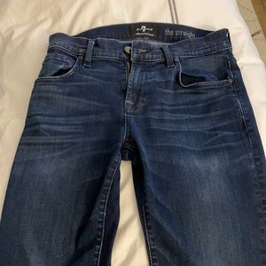 Seven jeans. The Straight style. Size 30.